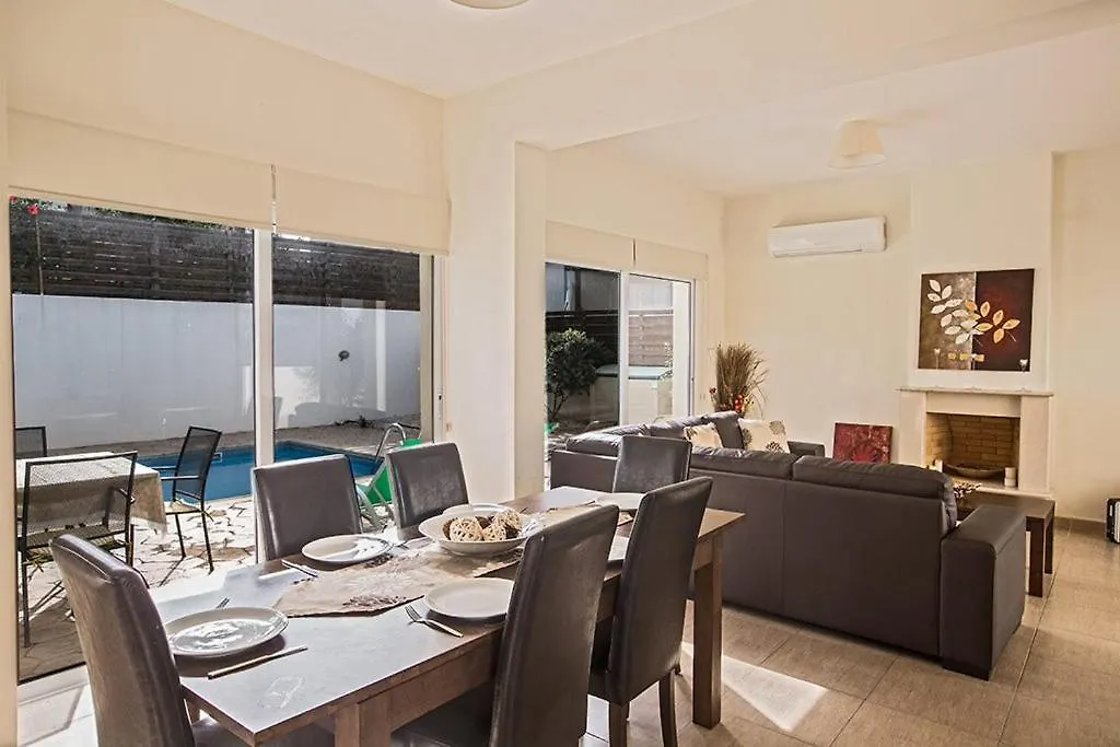 Artemis Delfini Villas Protaras