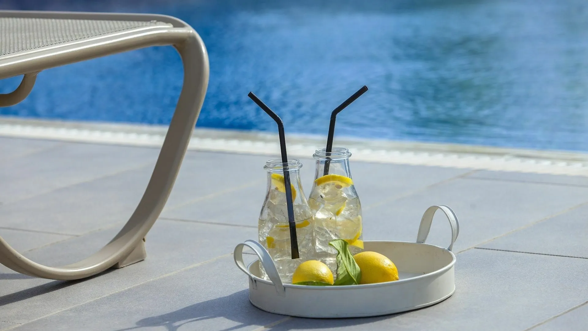 Artemis Delfini Villas Protaras