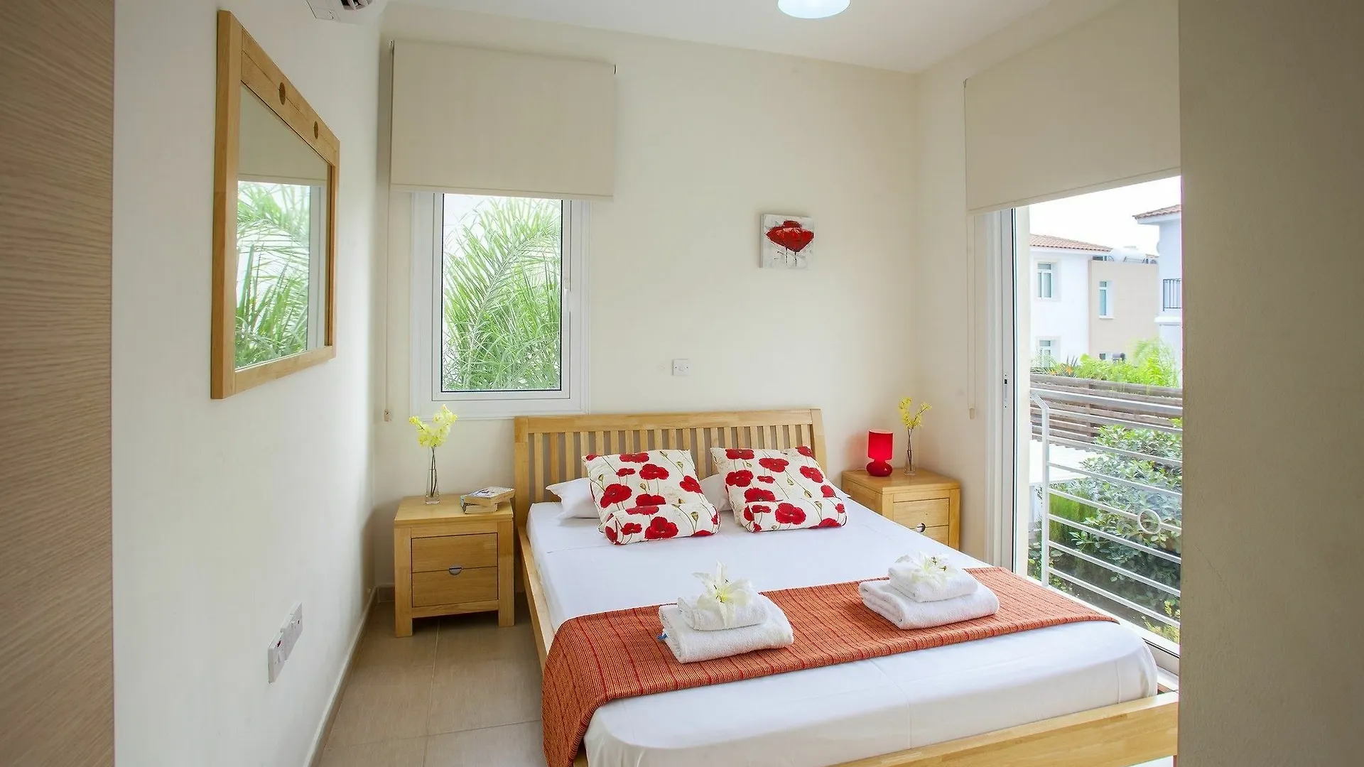 Artemis Delfini Villas Protaras