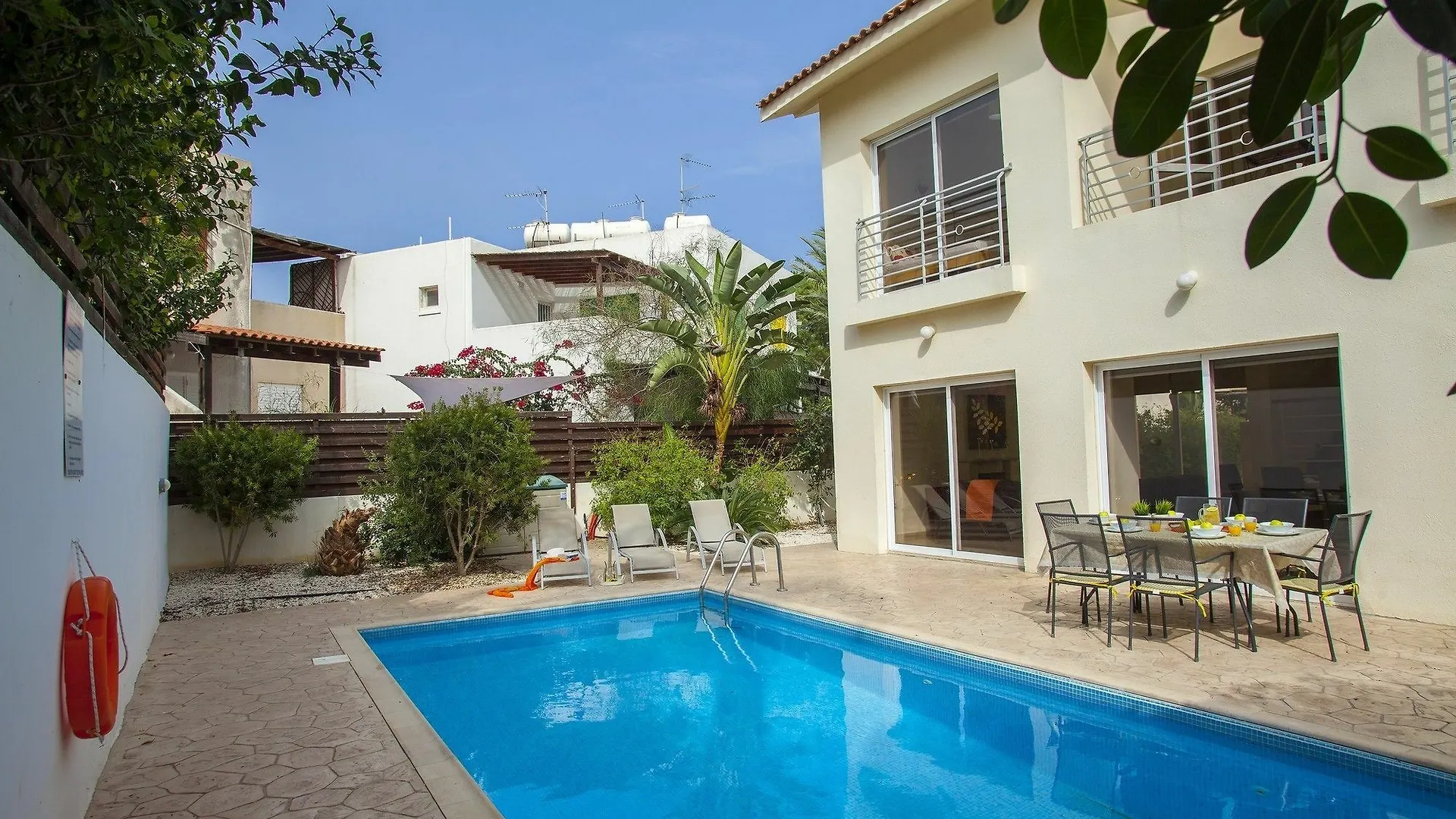Artemis Delfini Villas Protaras