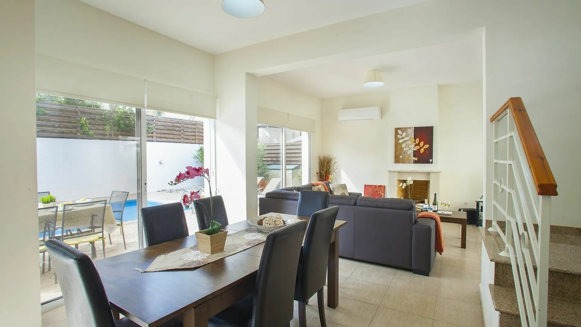 Artemis Delfini Villas Protaras