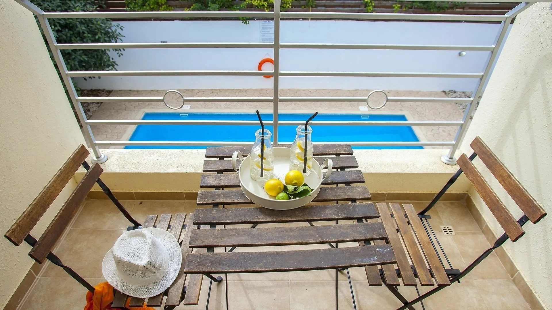 Artemis Delfini Villas Protaras