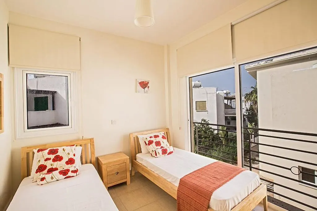 Artemis Delfini Villas Protaras