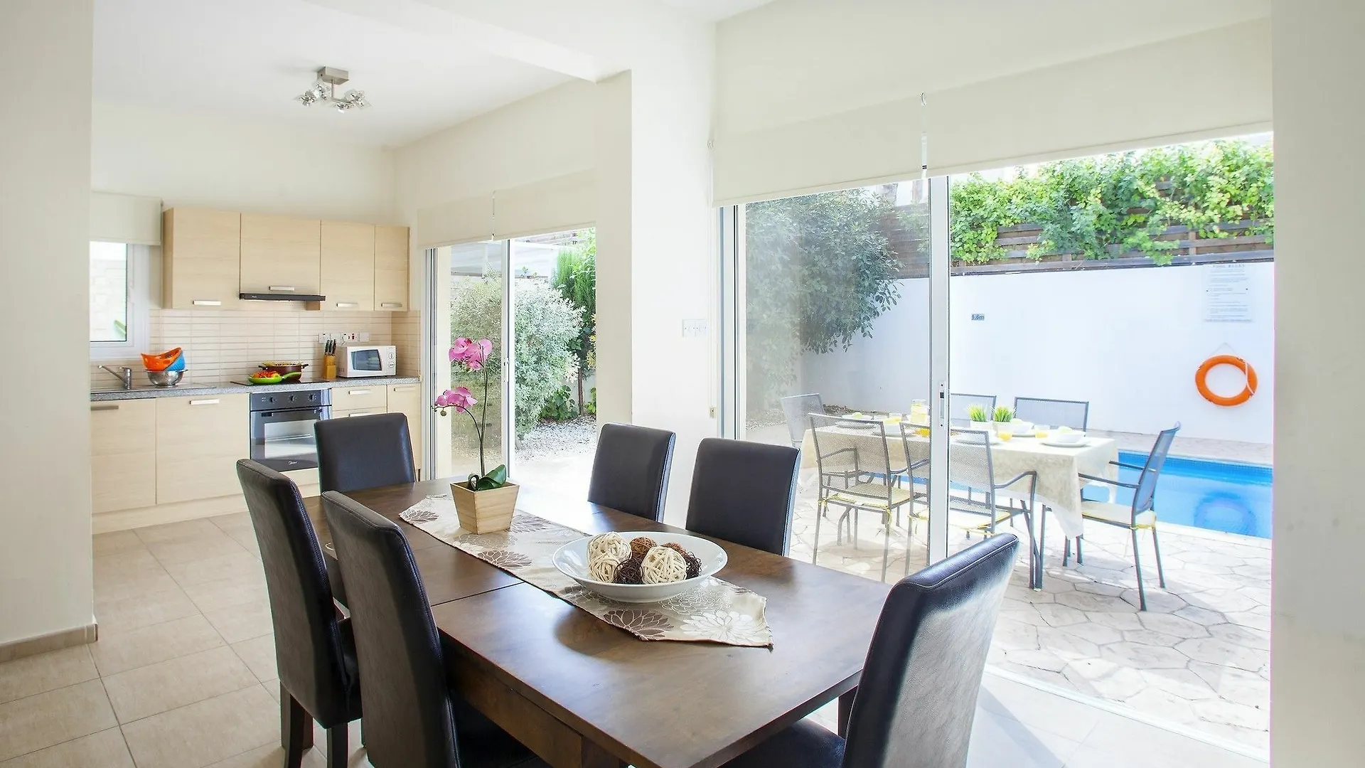 Artemis Delfini Villas Protaras