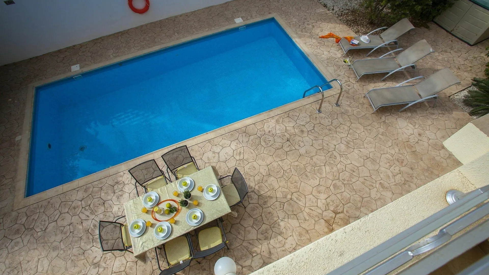 Artemis Delfini Villas Protaras
